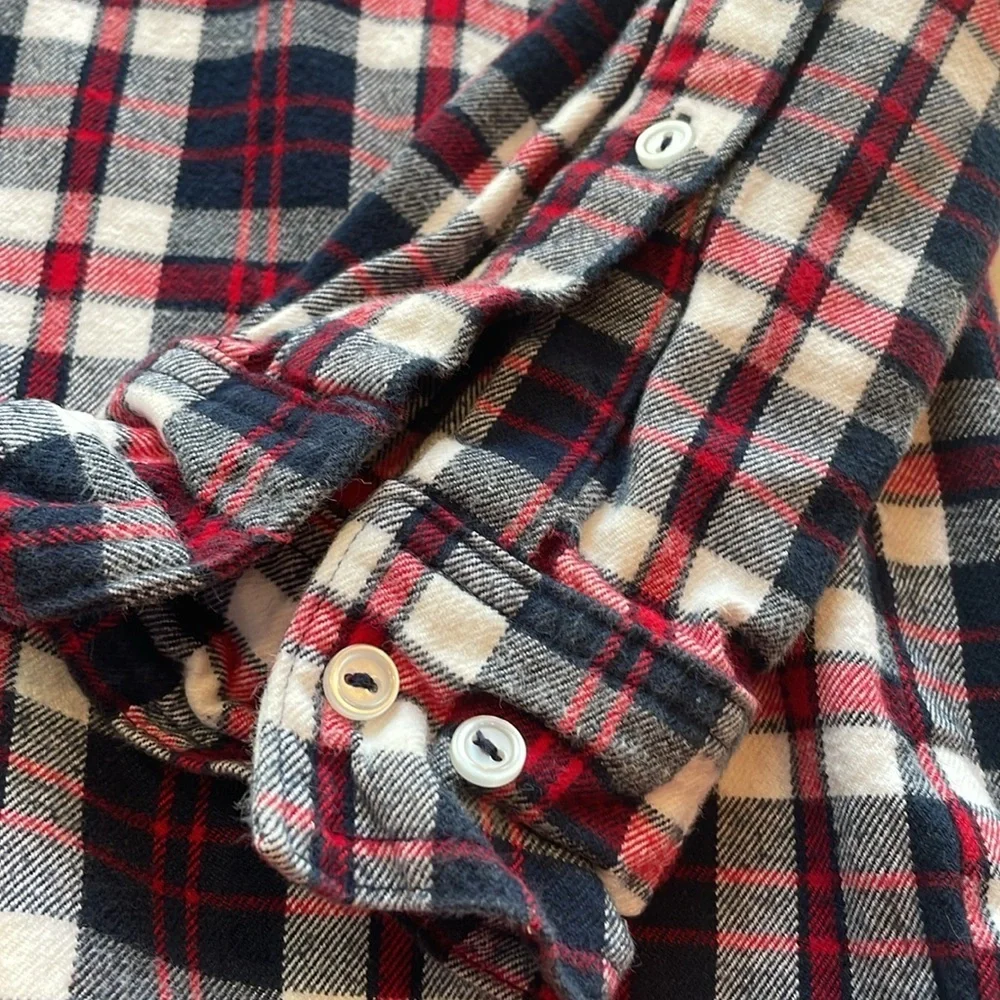 American Apparel MidWeight Flannel Button Down Shirt, Size L
